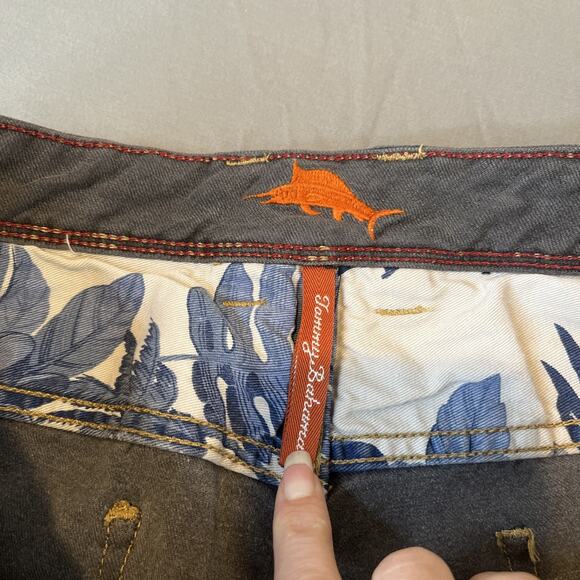 Tommy Bahama Sand Drifter Authentic Straight Jeans Men's Size 35 X 28 Gray - Picture 4 of 14